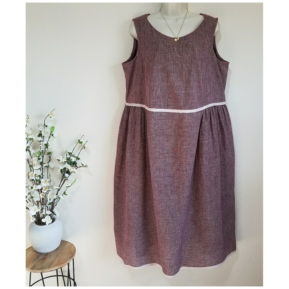 World of Crow Checkered Midi Dress - Picture 2 of 12